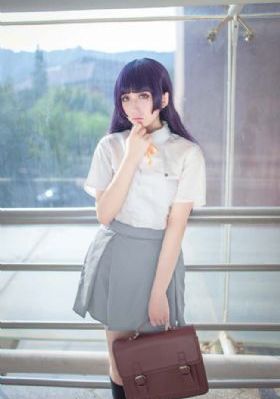 绿色的椅子_高清完整版